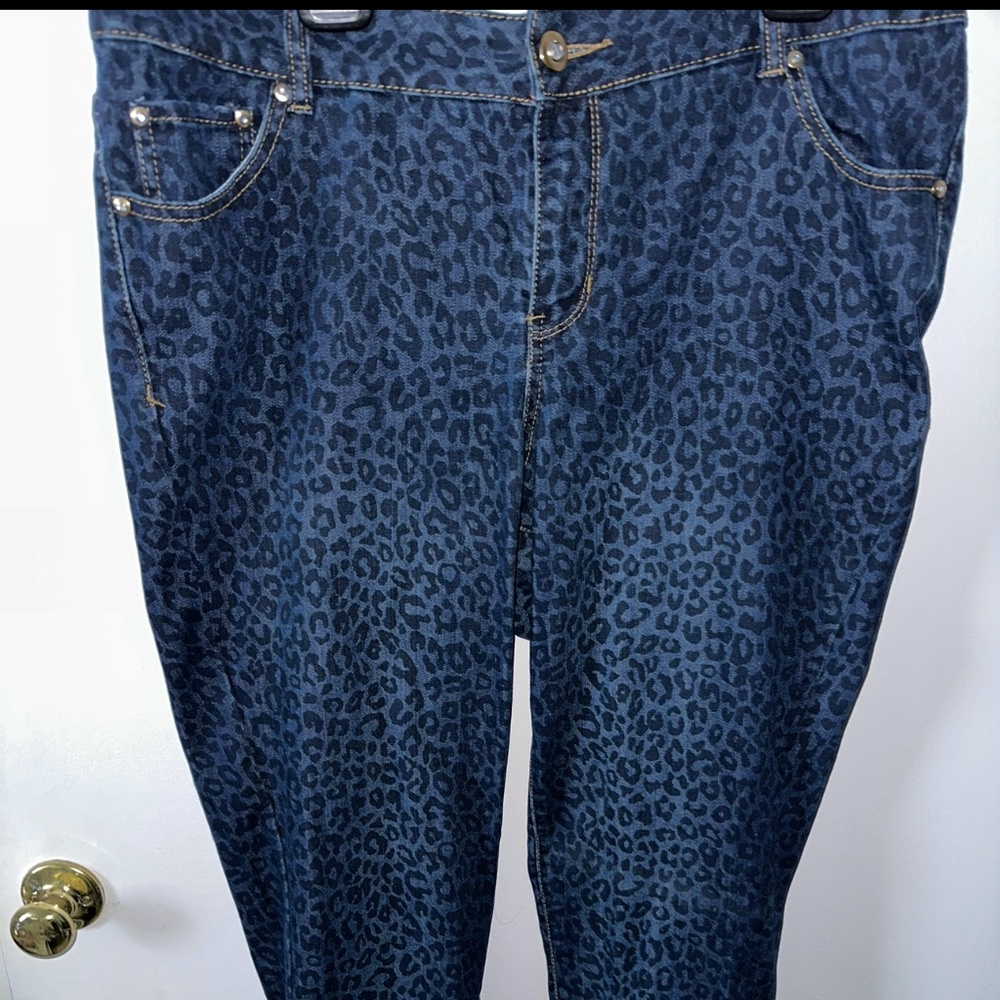 Layne Bryant leopard jeans